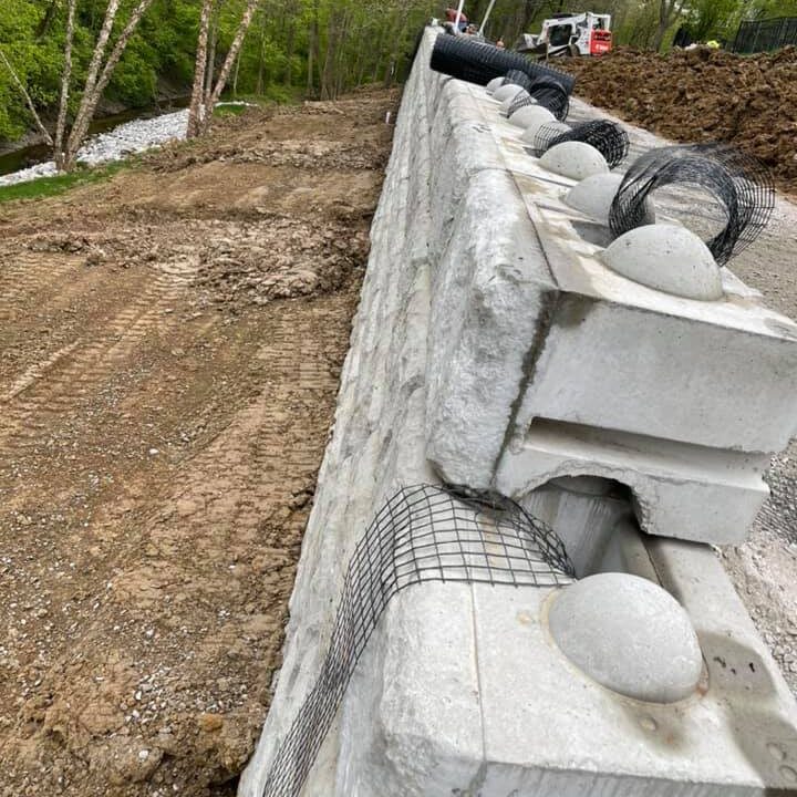 retaining wall construction caseyville il